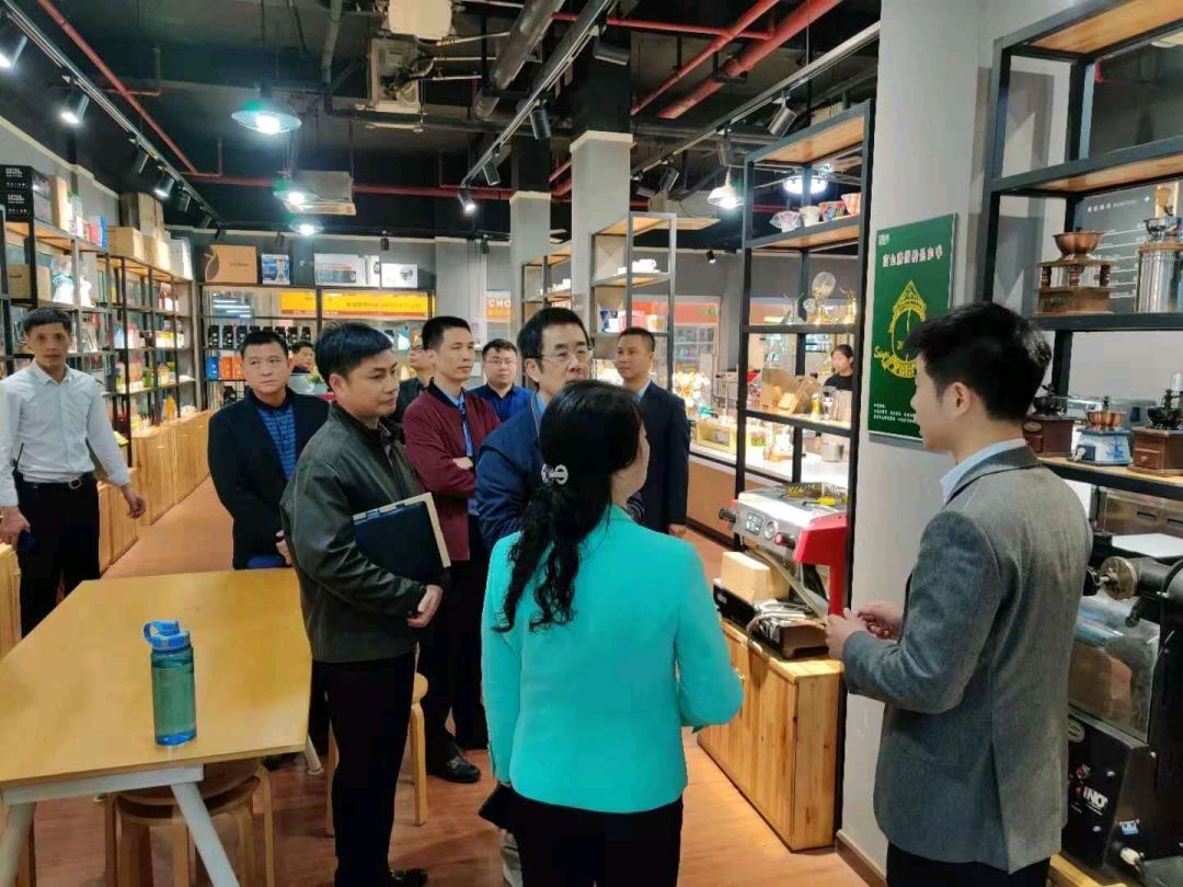 【市场动态】白云区副区长卢绮文带队到金达咖啡饮品城检查安全生产工作